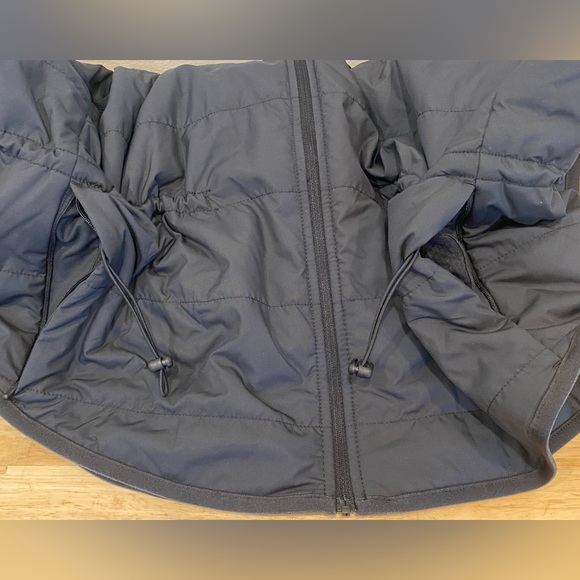 Nike Therma-FIT Swift Women's Running Vest Large black NWT perfect condition - Picture 7 of 13